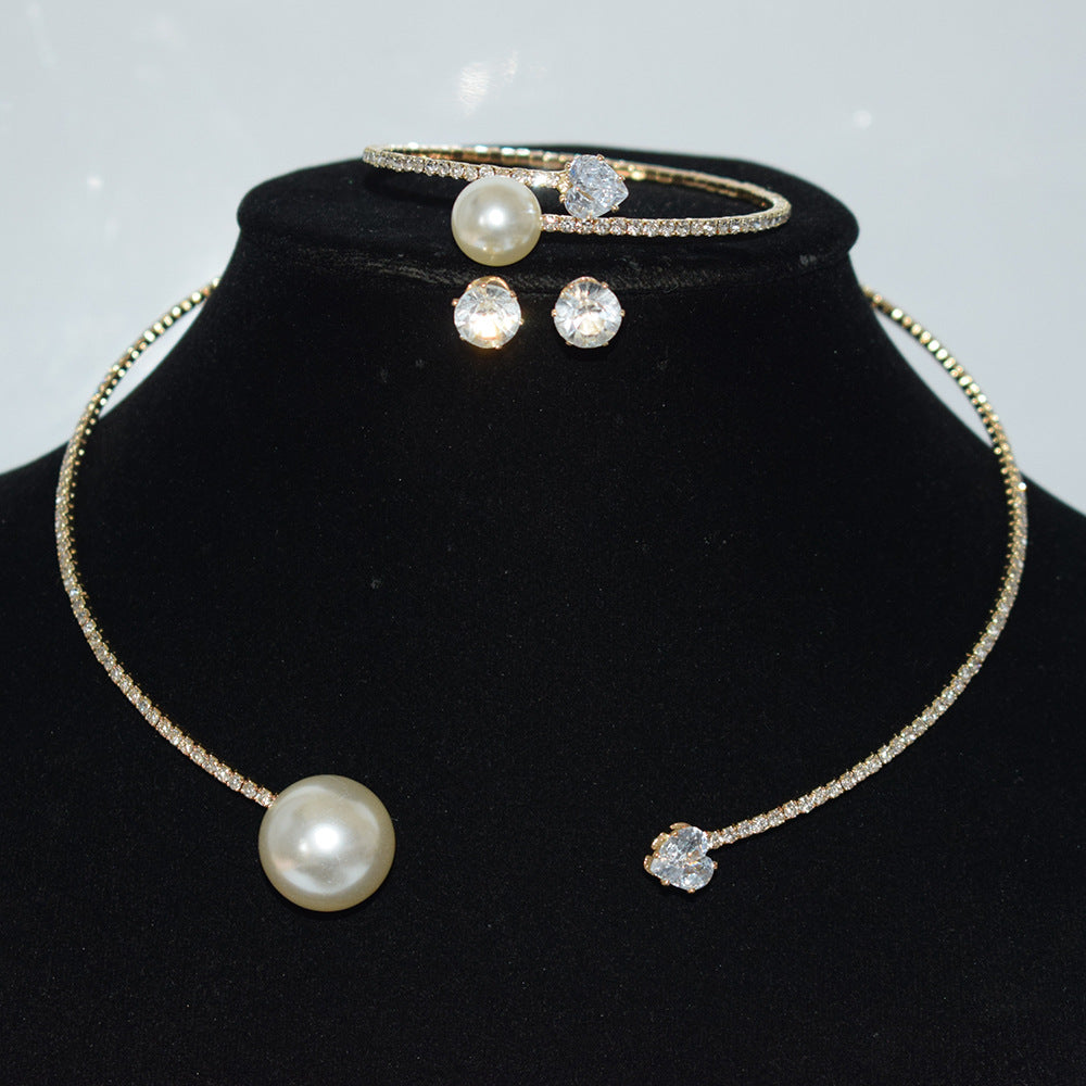 Conjunto Luxo Coração de Cristal – Colar, Pulseira e Brincos Femininos