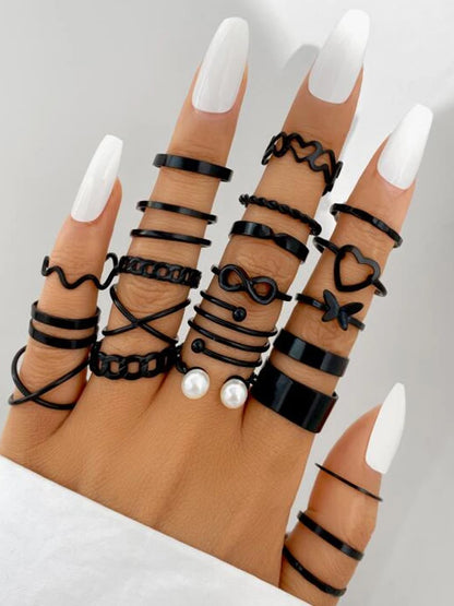 Kit 28 Anéis Dourados Vintage – Corações & Formas Geométricas Boho Chic